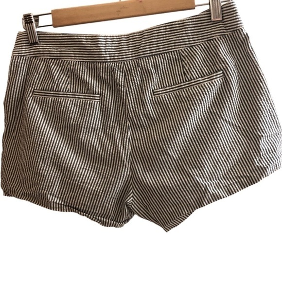 J Crew‎ Seersucker Pleated Shorts Size 2 - Picture 2 of 5